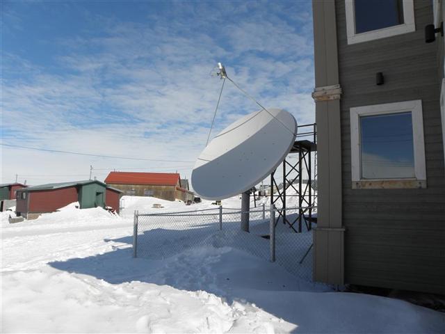 Satellite dish service by Mark Erney for Baker Lake, Nunavut, Canada Gold Mining Camp Picture 6